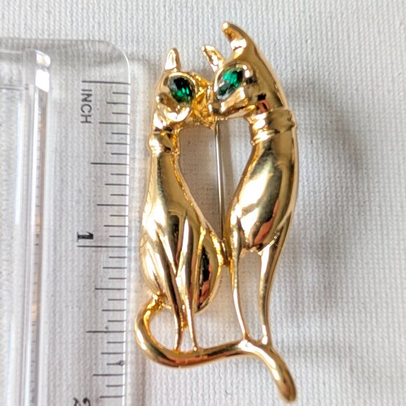 Vintage Siamese Cat Brooch – Gold-Tone with Green Eyes - Picture 2 of 5